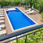 Luxurious Apartments Aria